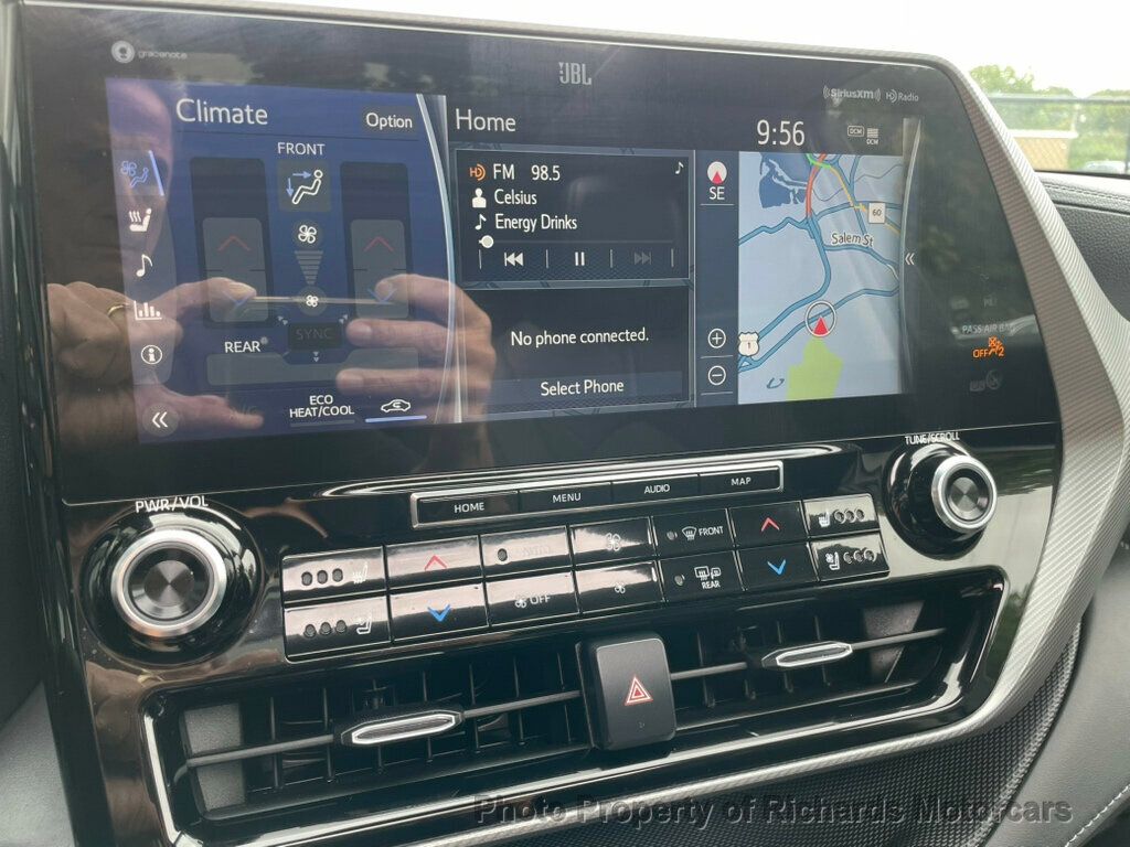 2020 Toyota Highlander Hybrid Platinum photo 13