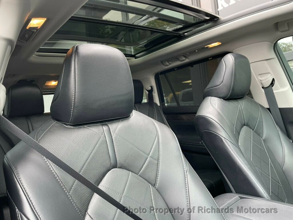 2020 Toyota Highlander Hybrid Platinum photo 21