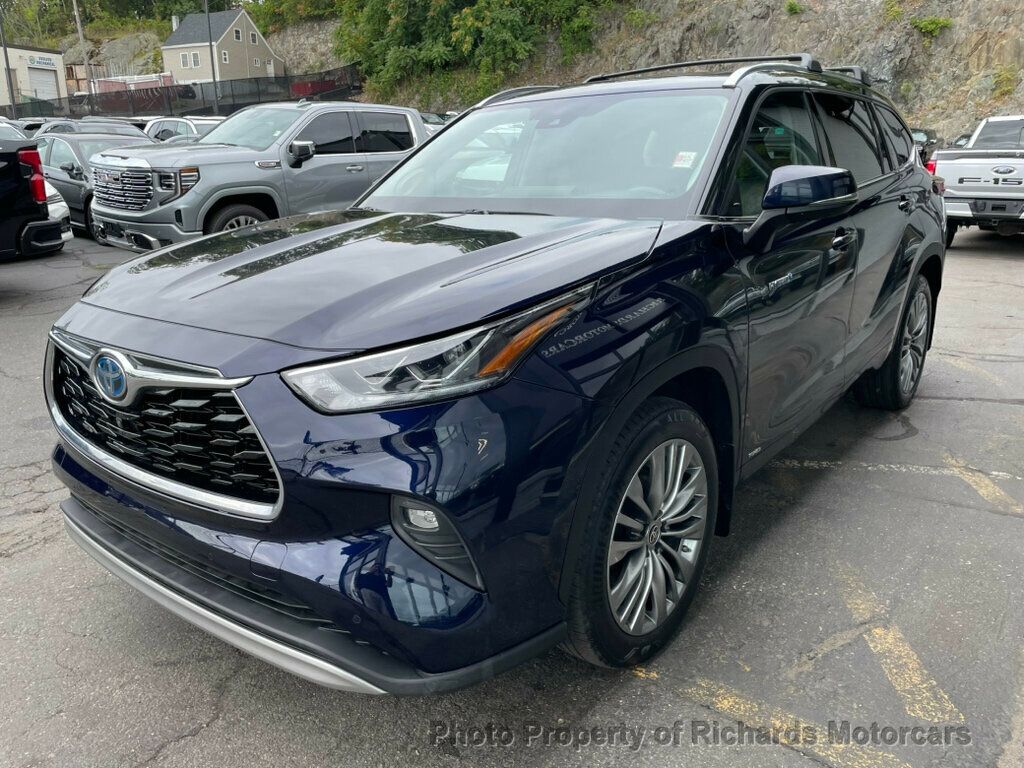 2020 Toyota Highlander Hybrid Platinum photo 4