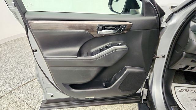 2020 Toyota Highlander Hybrid Platinum-L4 AWD - 23004259 - 10