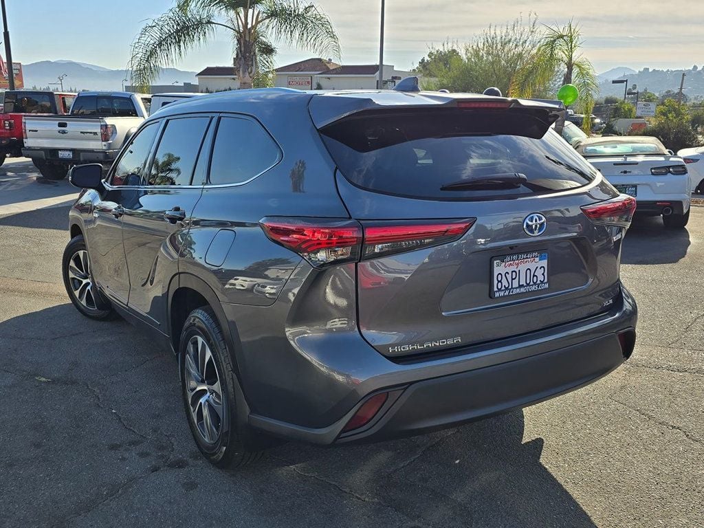 2020 Toyota Highlander Hybrid XLE AWD - 22624676 - 9