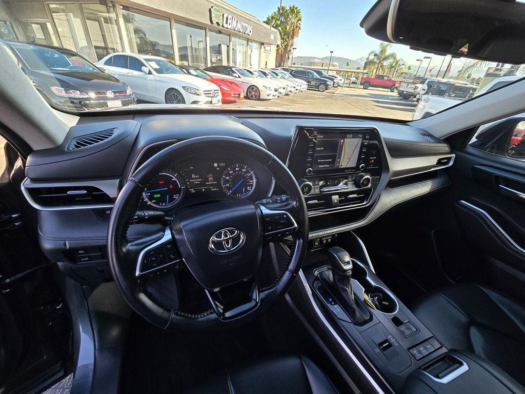 2020 Toyota Highlander Hybrid XLE AWD - 22624676 - 11