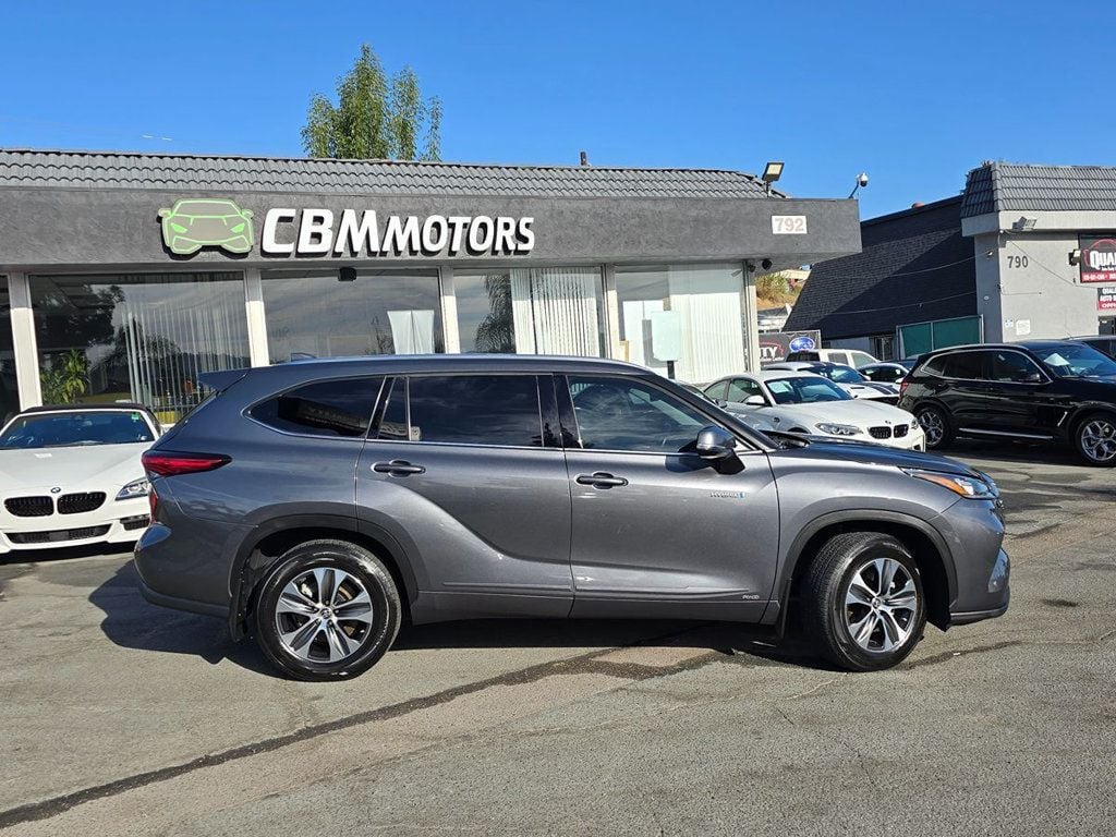 2020 Toyota Highlander Hybrid XLE AWD - 22624676 - 6