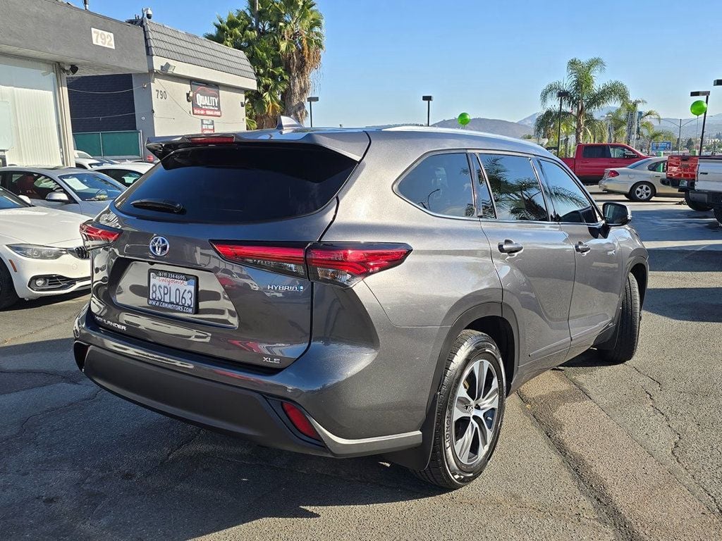 2020 Toyota Highlander Hybrid XLE AWD - 22624676 - 7