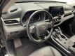 2020 Toyota Highlander Hybrid XLE AWD - 22937512 - 10