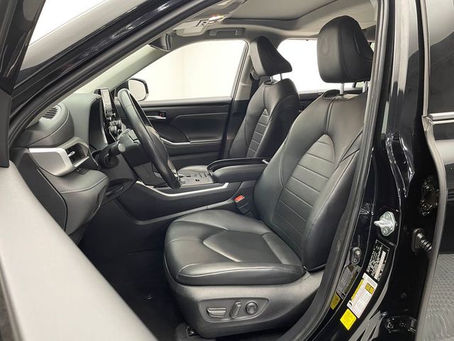 2020 Toyota Highlander Hybrid XLE AWD - 22937512 - 12
