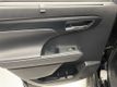 2020 Toyota Highlander Hybrid XLE AWD - 22937512 - 14