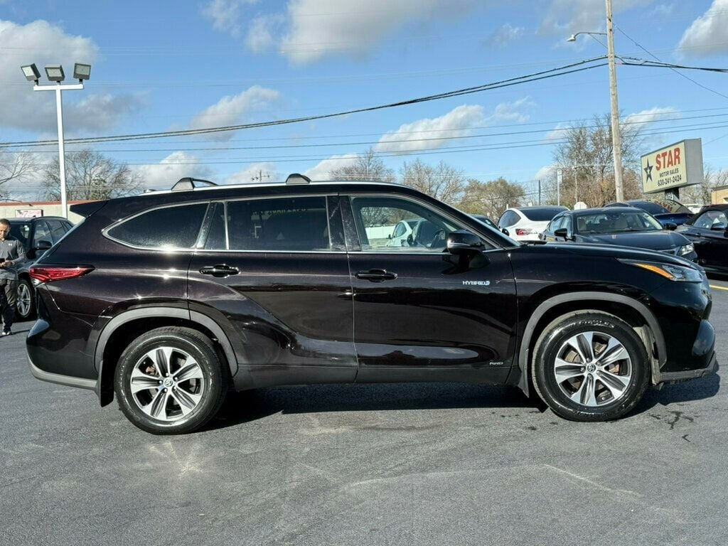 2020 Toyota Highlander Hybrid XLE AWD - 22673370 - 16