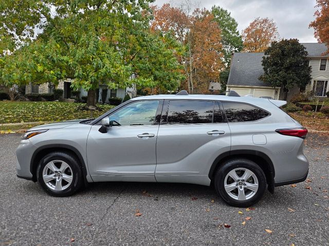 2020 Toyota Highlander L AWD - 22944371 - 1