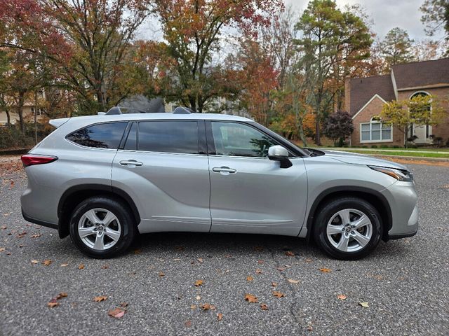 2020 Toyota Highlander L AWD - 22944371 - 6