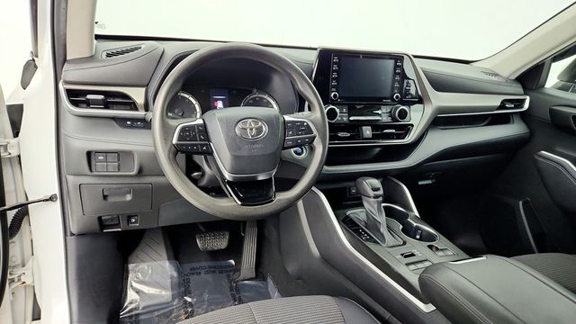 2020 Toyota Highlander L AWD - 22949774 - 11