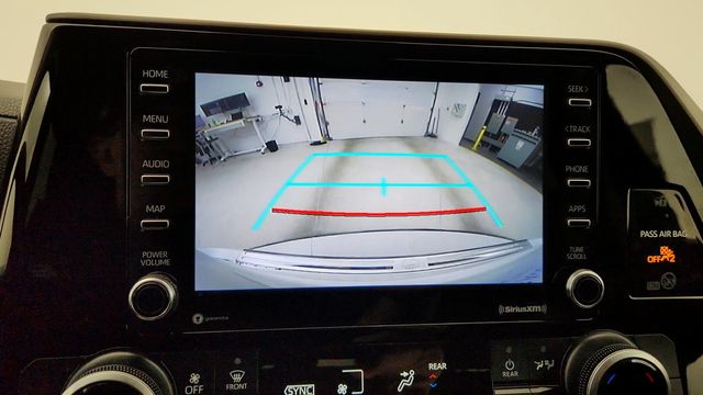 2020 Toyota Highlander L AWD - 22949774 - 17