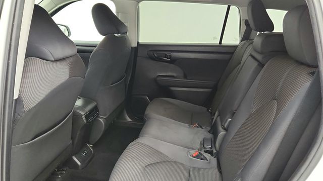 2020 Toyota Highlander L AWD - 22949774 - 20