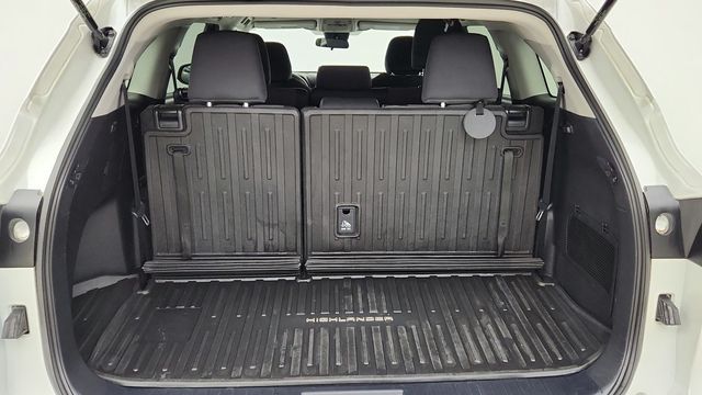 2020 Toyota Highlander L AWD - 22949774 - 21