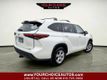 2020 Toyota Highlander LE AWD - 23023444 - 10