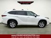 2020 Toyota Highlander LE AWD - 23023444 - 11