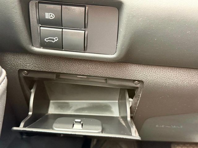 2020 Toyota Highlander LE AWD - 23023444 - 38