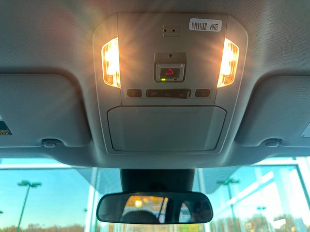 2020 Toyota Highlander LE AWD - 22947826 - 26