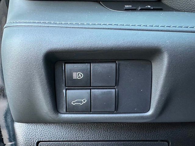 2020 Toyota Highlander LE AWD - 22947826 - 32