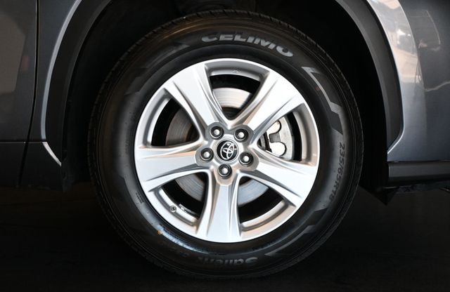 2020 Toyota Highlander L FWD - 23075246 - 6