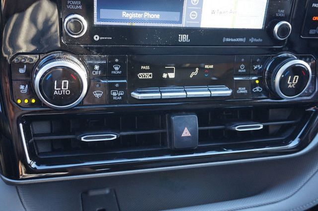 2020 Toyota Highlander LIMITED, PREMIUM WHEELS, LEATHER SEATS, MOON ROOF, THIRD ROW - 23068136 - 38