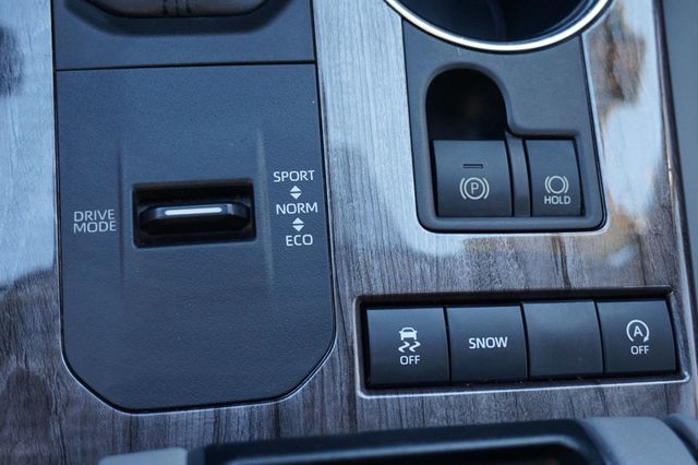 2020 Toyota Highlander LIMITED, PREMIUM WHEELS, LEATHER SEATS, MOON ROOF, THIRD ROW - 23068136 - 41