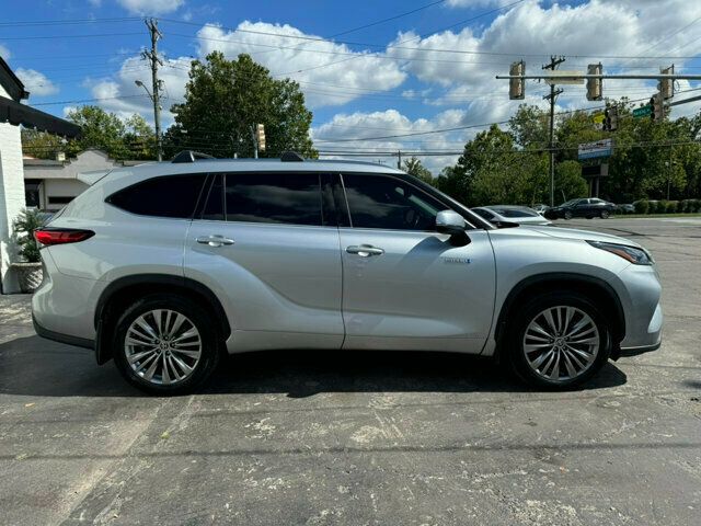 2020 Toyota Highlander Local Trade/AWD/Blind Spot Monitor/Heated Leather Seats/Sunroof - 22599647 - 5