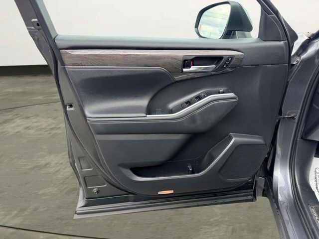 2020 Toyota Highlander Platinum AWD - 23042989 - 15