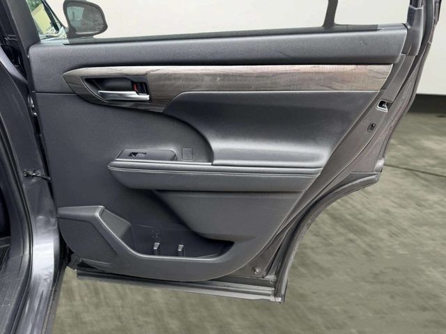 2020 Toyota Highlander Platinum AWD - 23042989 - 27