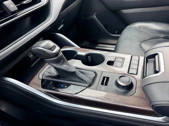 2020 Toyota Highlander Platinum AWD - 23042989 - 44
