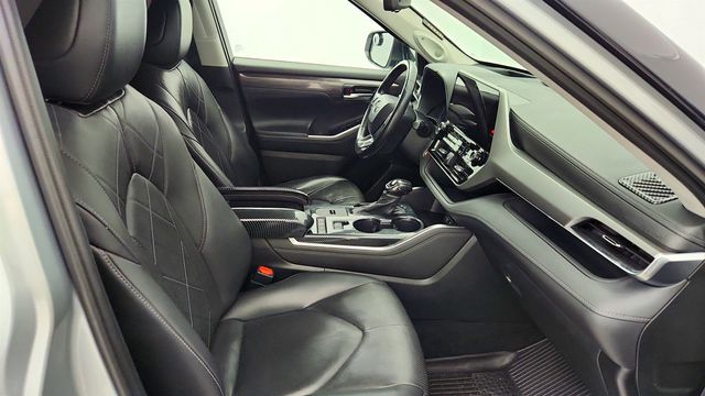 2020 Toyota Highlander Platinum AWD - 23004259 - 25