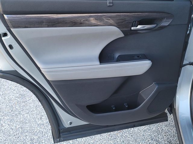2020 Toyota Highlander Platinum FWD - 22734181 - 37