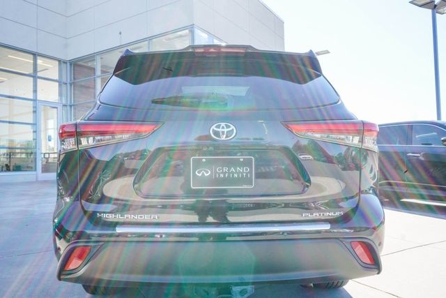 2020 Toyota Highlander Platinum FWD - 22926334 - 9