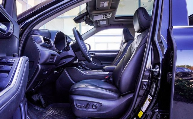 2020 Toyota Highlander Platinum FWD - 22926334 - 16