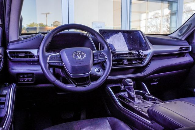 2020 Toyota Highlander Platinum FWD - 22926334 - 4