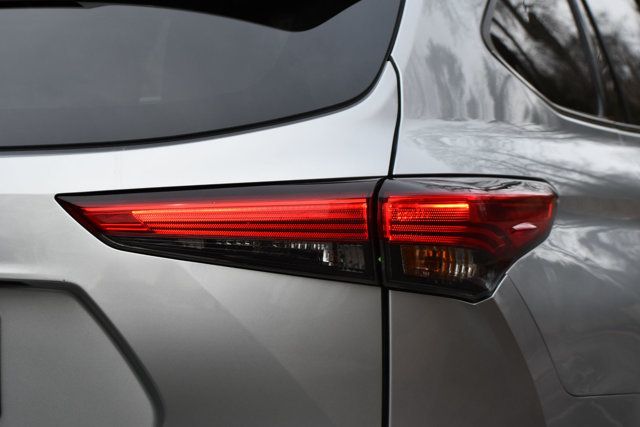 2020 Toyota Highlander XLE AWD - 22953861 - 12