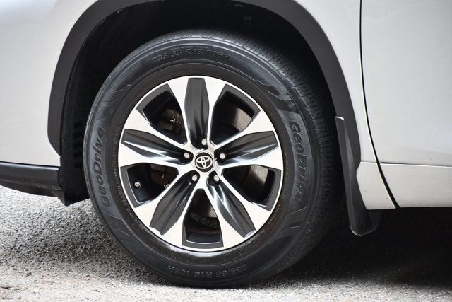 2020 Toyota Highlander XLE AWD - 22953861 - 16