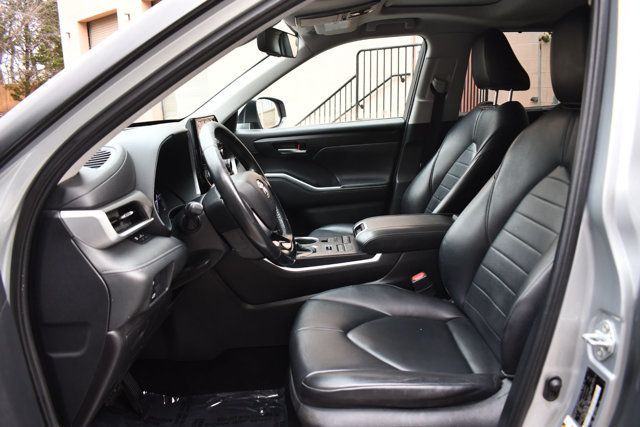 2020 Toyota Highlander XLE AWD - 22953861 - 18