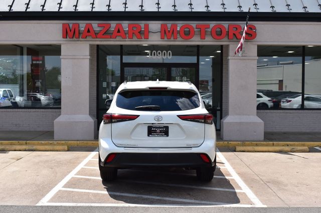 2020 Toyota Highlander XLE AWD - 23040301 - 9