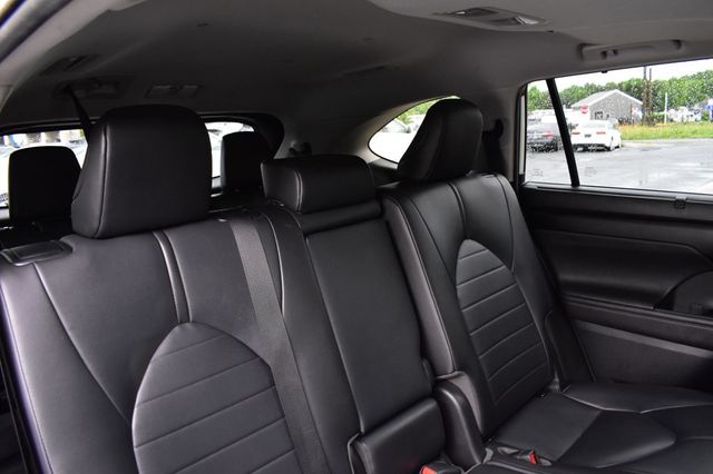 2020 Toyota Highlander XLE AWD - 23040301 - 18