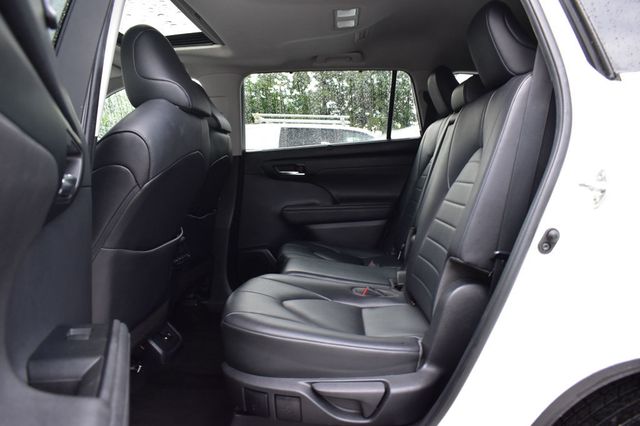2020 Toyota Highlander XLE AWD - 23040301 - 20