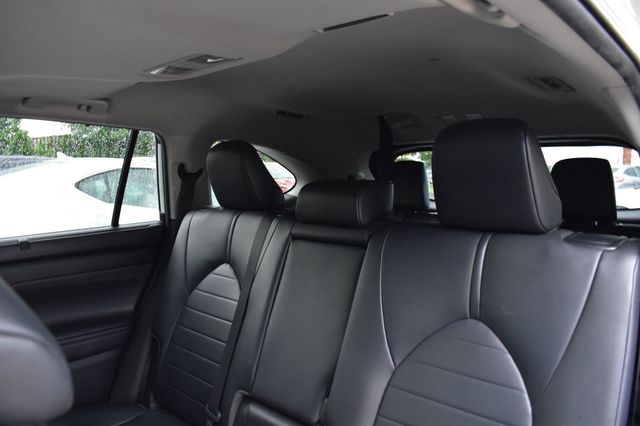 2020 Toyota Highlander XLE AWD - 23040301 - 21