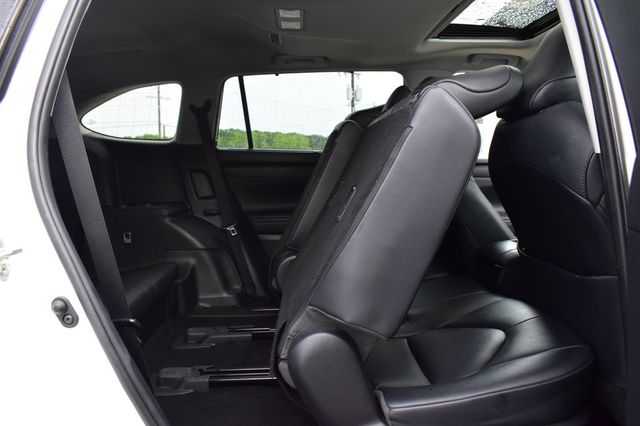 2020 Toyota Highlander XLE AWD - 23040301 - 25