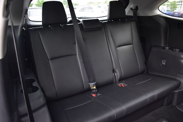 2020 Toyota Highlander XLE AWD - 23040301 - 26