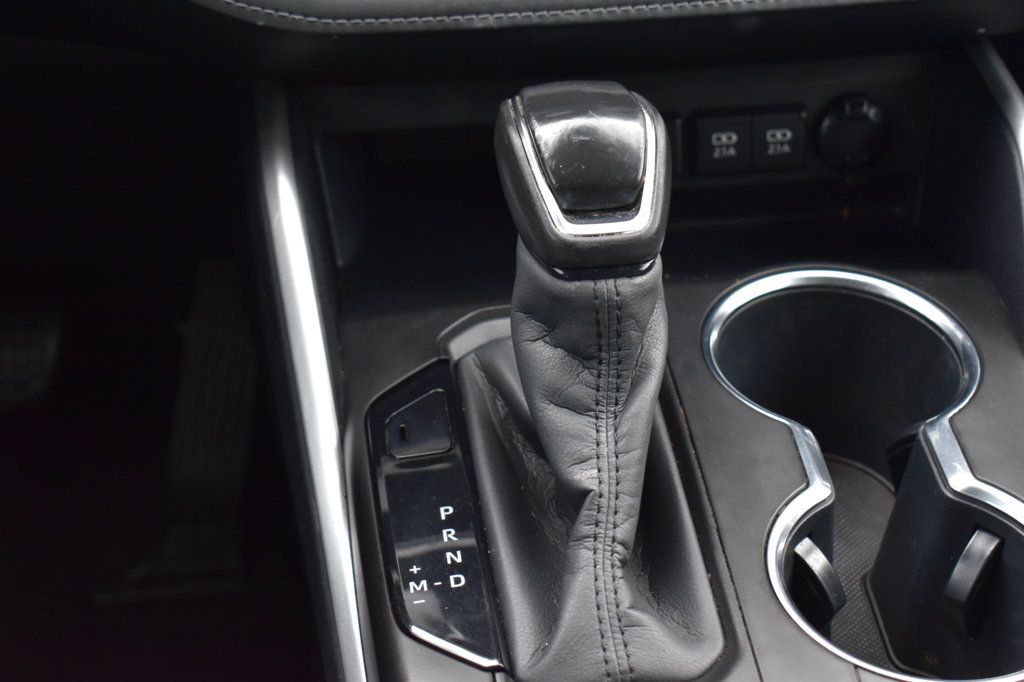 2020 Toyota Highlander XLE AWD - 23040301 - 36