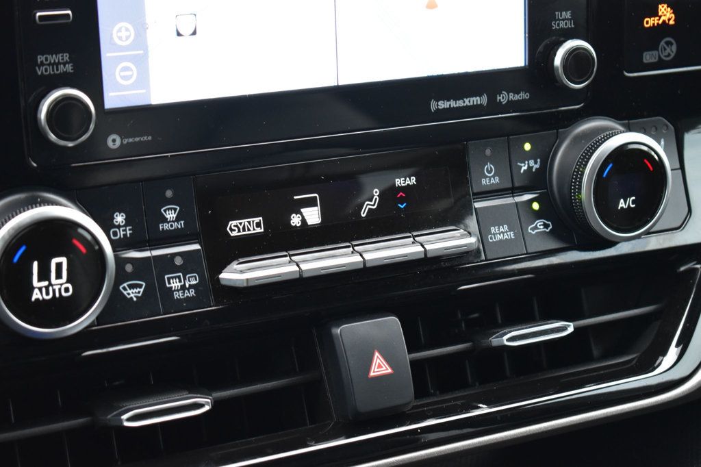 2020 Toyota Highlander XLE AWD - 23040301 - 46