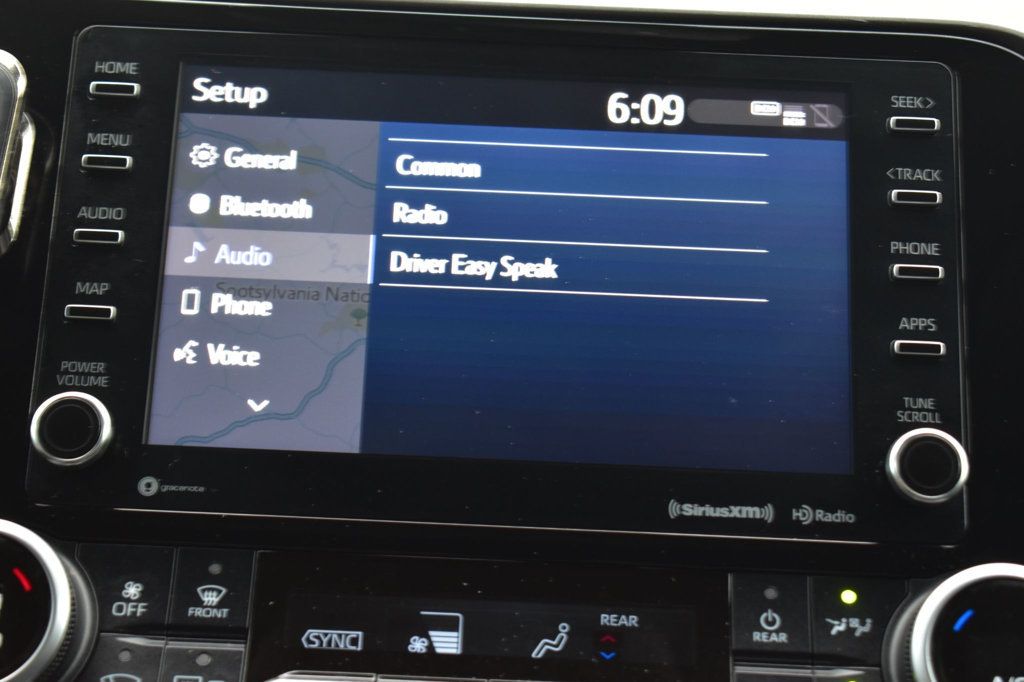 2020 Toyota Highlander XLE AWD - 23040301 - 51