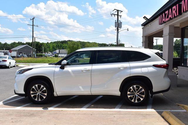 2020 Toyota Highlander XLE AWD - 23040301 - 5