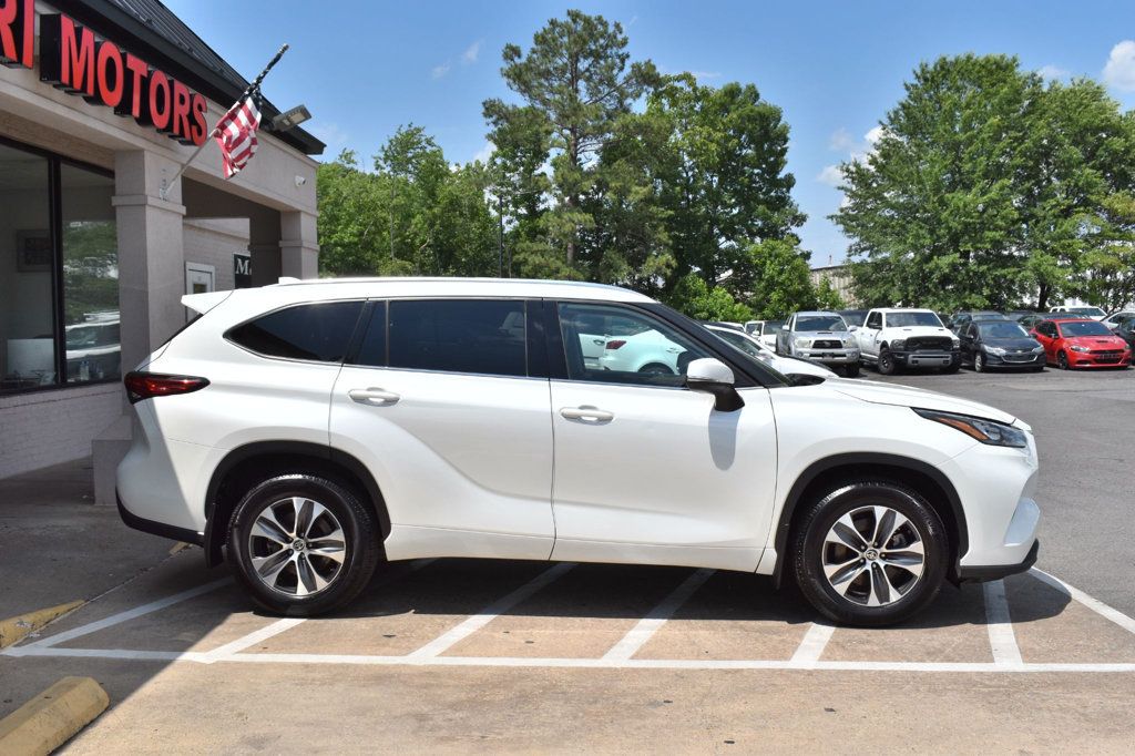 2020 Toyota Highlander XLE AWD - 23040301 - 6