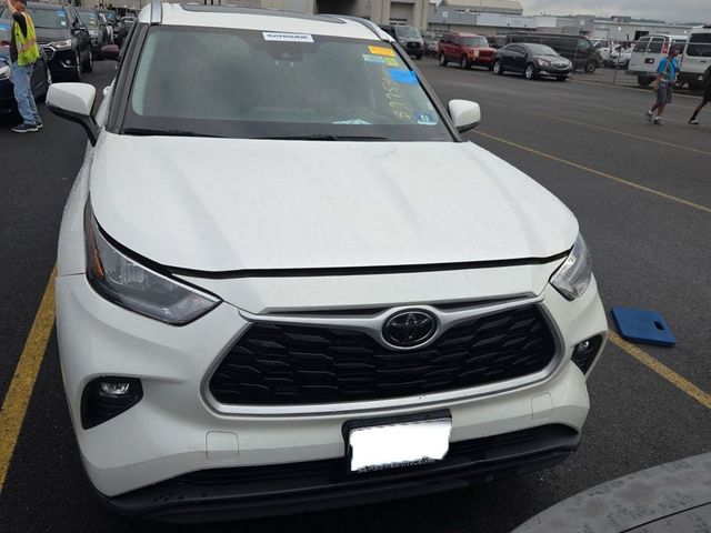 2020 Toyota Highlander XLE AWD - 23061035 - 2